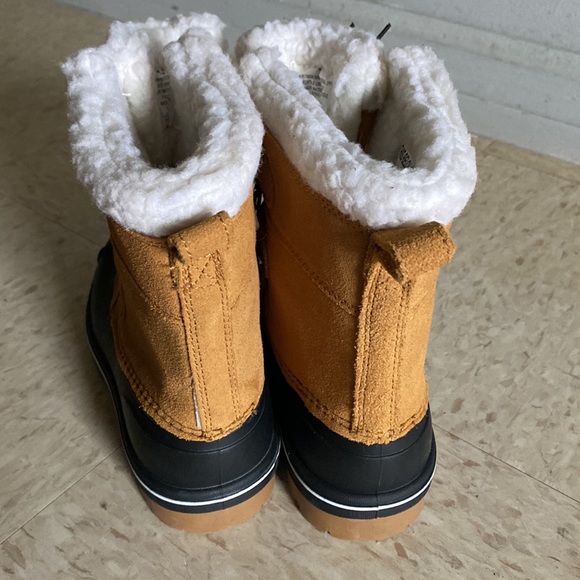 CAT & JACK SIZE 13
2021 BRAND NEW, COGNAC/ACY45 KIT MAN MADE SUEDE FAUX FUR - Picture 7 of 7